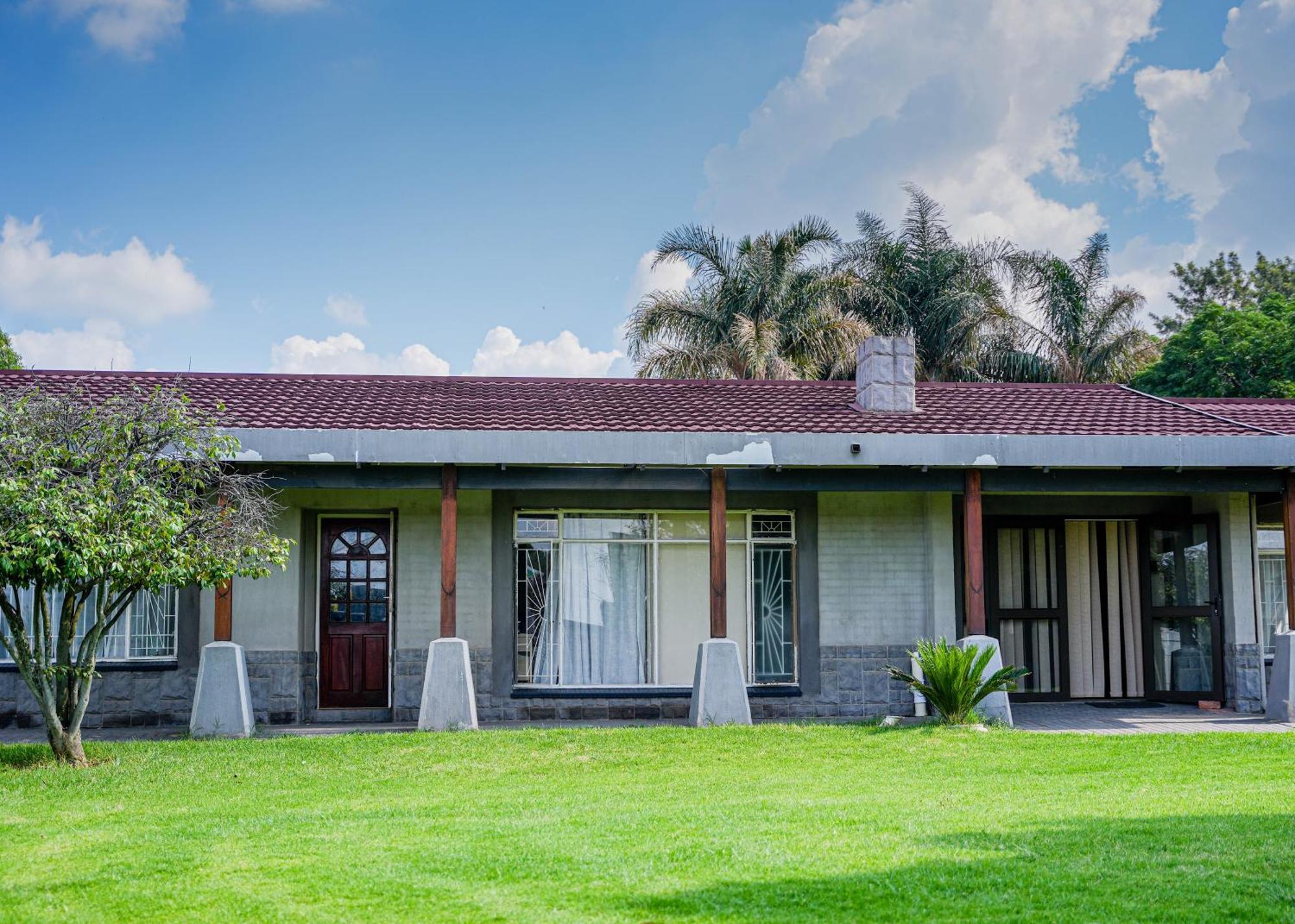 Sar Guesthouse Benoni Luaran gambar